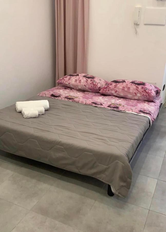 Miris Apartment Fast Comfortable Naples Airport Capodichino 25 Minutes Walk Self Check-In المظهر الخارجي الصورة